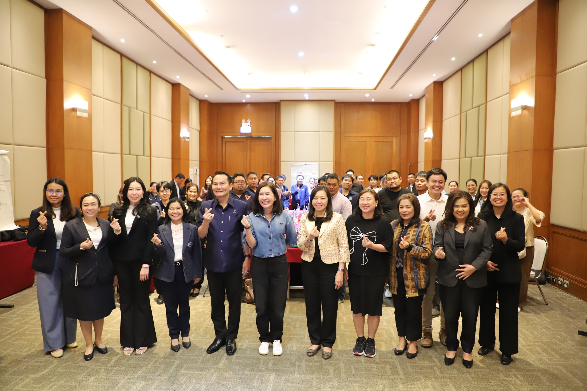 อุบลฯ จัดทำแนวทางพัฒนาและส่งเสริมการท่องเที่ยวริมแม่น้ำโขง เชื่อมโยงวิถีเมืองริมฝั่ง