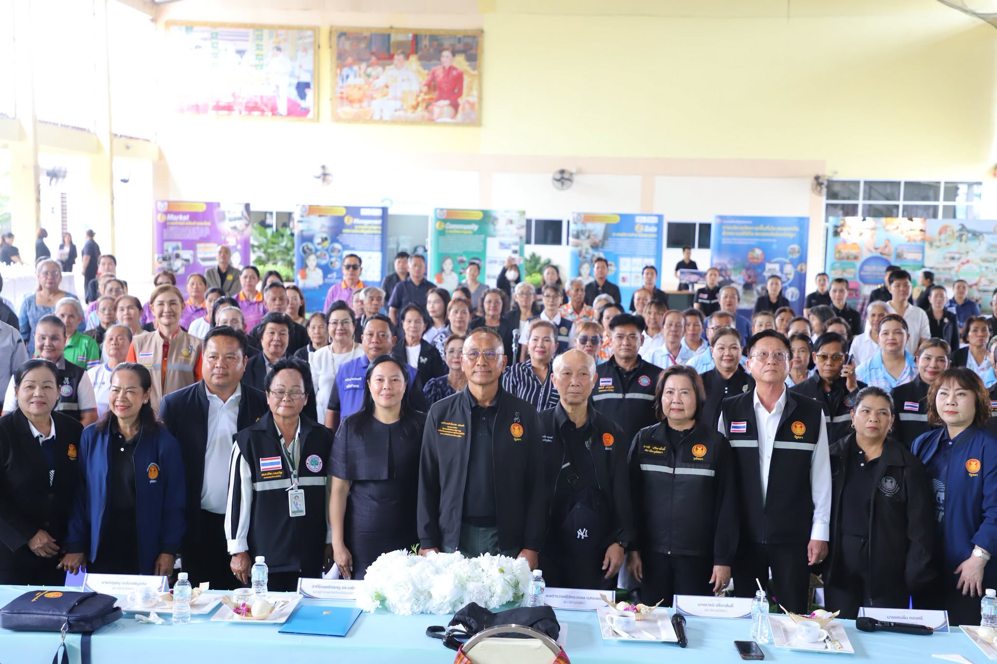 สมาชิกวุฒิสภาลงพื้นที่จังหวัดอุบลราชธานี รับฟังปัญหาการจัดการน้ำเสีย   ติดตามความคืบหน้าโครงการโรงไฟฟ้าขยะ พร้อมรับฟังข้อคิดเห็นเกี่ยวกับปัญหาการบริหารจัดการน้ำท่วมริมฝั่งแม่น้ำมูล